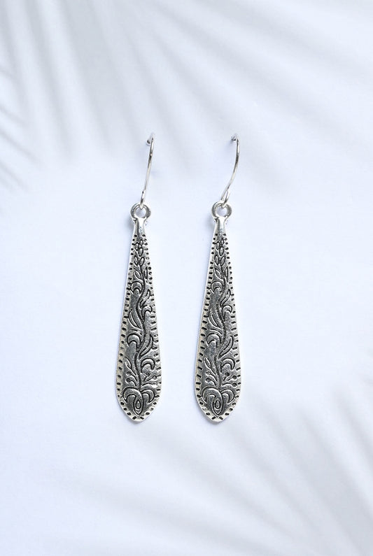 Bajoran shoulder brush silver earrings